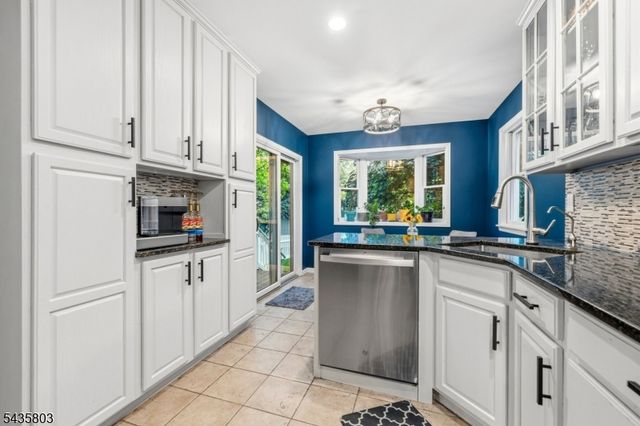 108 Rock Rd, Glen Rock Boro, NJ 07452