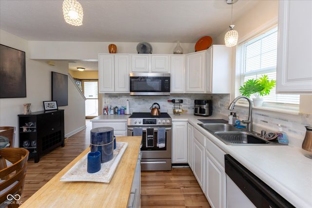 10665 Mistflower Way, Indianapolis, IN 46235