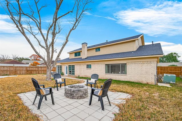 9110 Vickijohn Drive, Houston, TX 77031