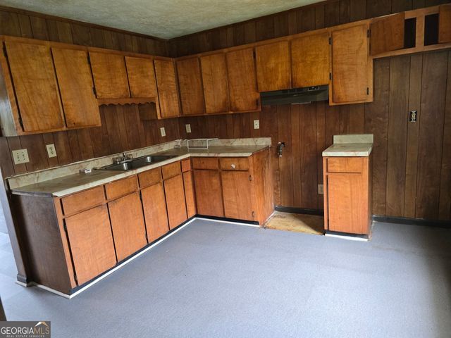 200 Washington Street, Barnesville, GA 30204