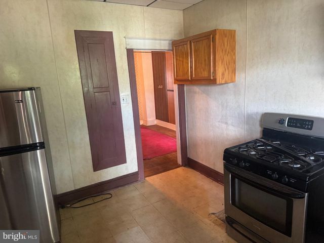 2545 ROBB ST, Baltimore, MD 21218