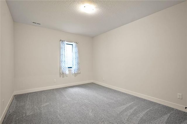 1845 Falcon Court, Kearney, MO 64060