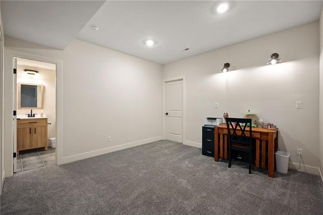 1845 Falcon Court, Kearney, MO 64060