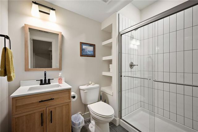 1845 Falcon Court, Kearney, MO 64060