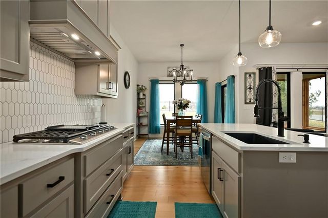 1845 Falcon Court, Kearney, MO 64060