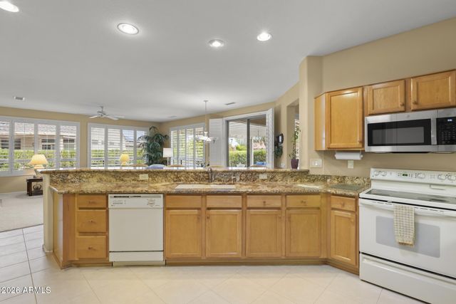 15912 W CLEAR CANYON Drive, Surprise, AZ 85374