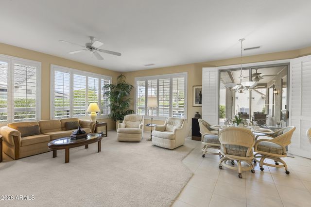 15912 W CLEAR CANYON Drive, Surprise, AZ 85374