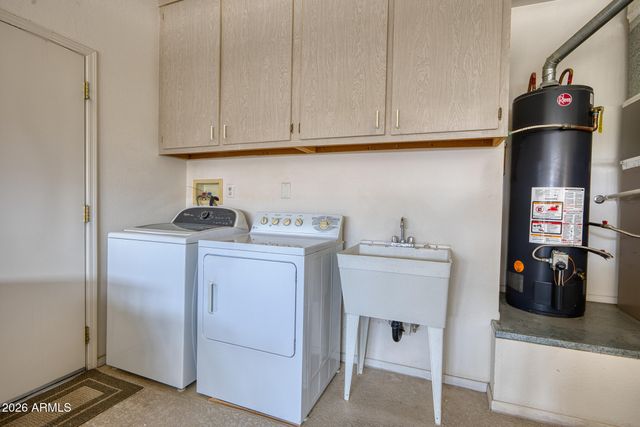 15912 W CLEAR CANYON Drive, Surprise, AZ 85374