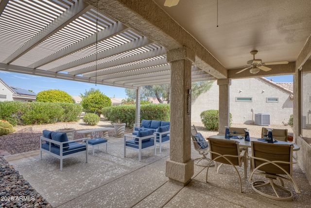 15912 W CLEAR CANYON Drive, Surprise, AZ 85374