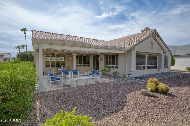 15912 W CLEAR CANYON Drive, Surprise, AZ 85374