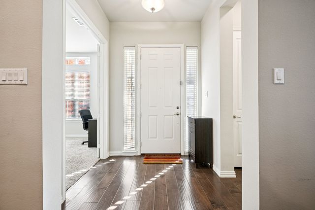 8039 Copper Way, Dallas, TX 75252