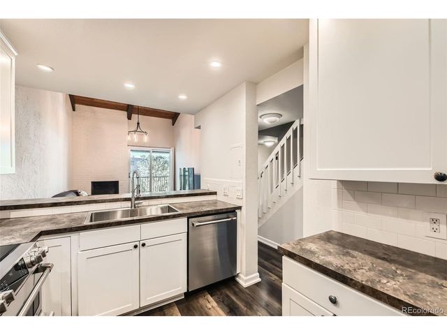 805 29th St 504, Boulder, CO 80303