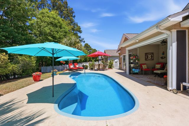 413 Westham Dr., Murrells Inlet, SC 29576