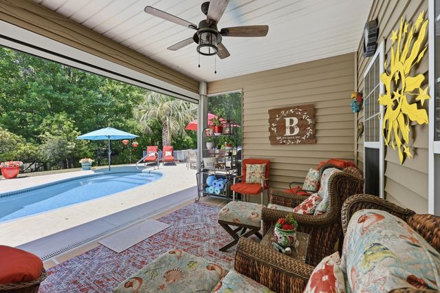 413 Westham Dr., Murrells Inlet, SC 29576