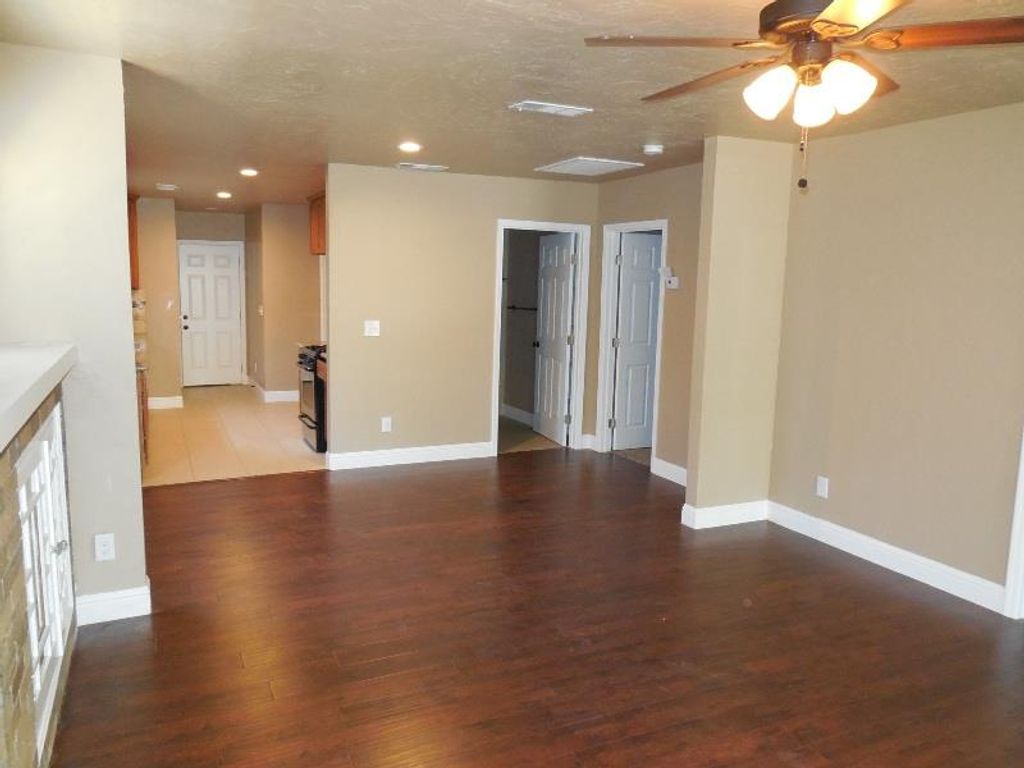 Image 3 of property listing at 1465 N Wilson, Fresno, CA 93728