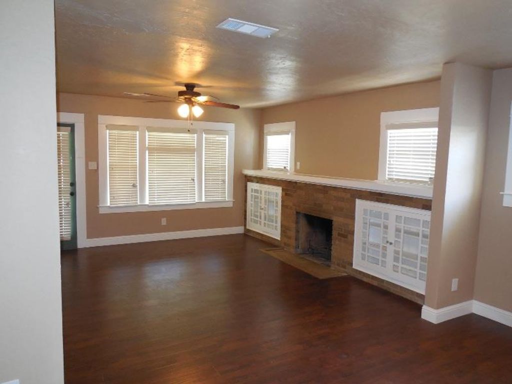 Image 5 of property listing at 1465 N Wilson, Fresno, CA 93728
