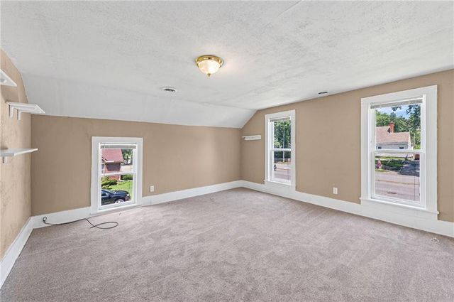 11815 Johnson Drive, Shawnee, KS 66203