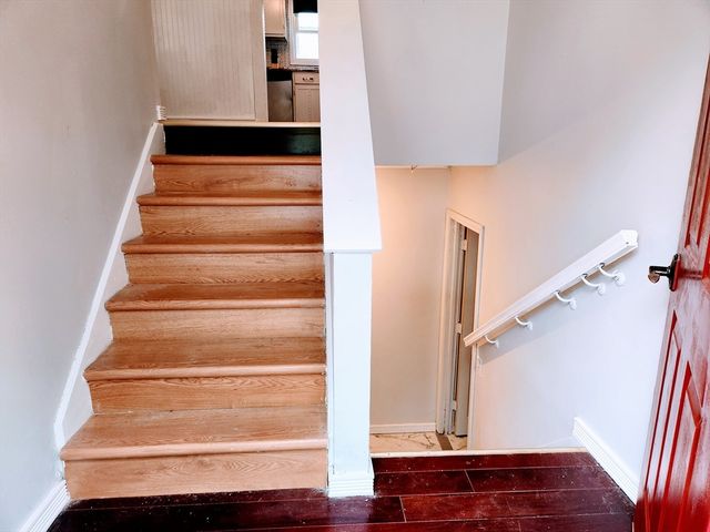 22 Osceola Ln, Billerica, MA 01821