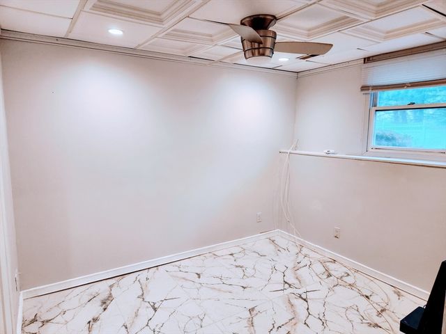 22 Osceola Ln, Billerica, MA 01821