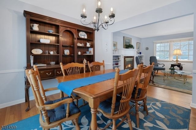 6 Wyndwood Rd, Morris Plains Boro, NJ 07950