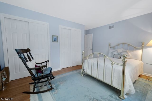 6 Wyndwood Rd, Morris Plains Boro, NJ 07950