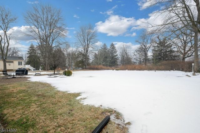 6 Wyndwood Rd, Morris Plains Boro, NJ 07950