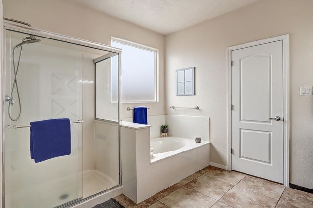 1922 Western Hills Drive SE, Rio Rancho, NM 87124