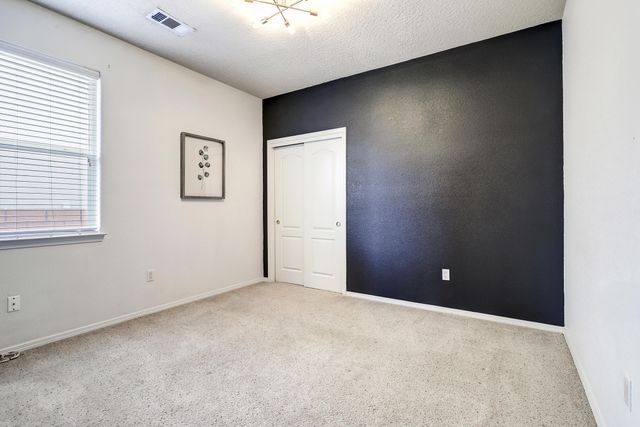 1922 Western Hills Drive SE, Rio Rancho, NM 87124