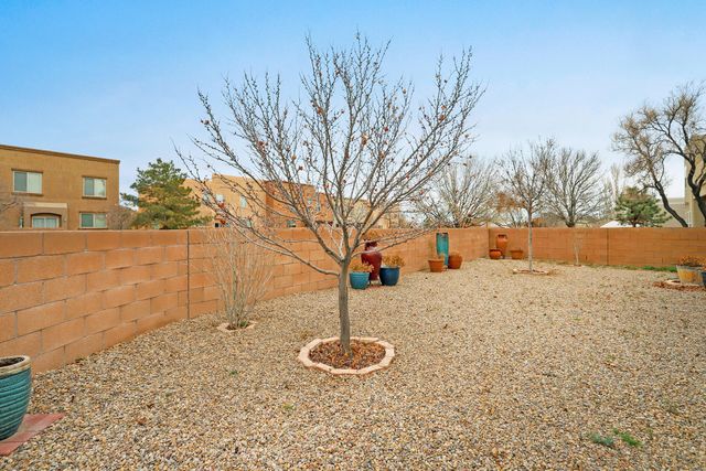 1922 Western Hills Drive SE, Rio Rancho, NM 87124