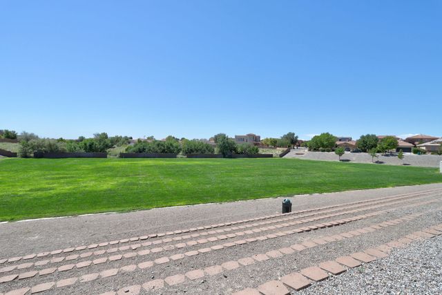 1922 Western Hills Drive SE, Rio Rancho, NM 87124