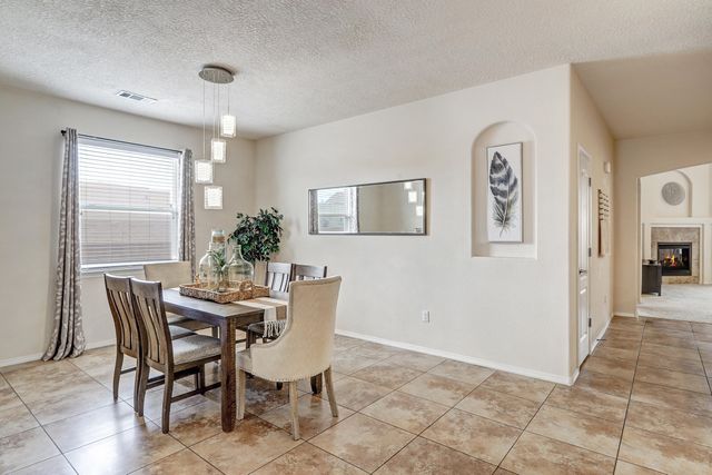 1922 Western Hills Drive SE, Rio Rancho, NM 87124