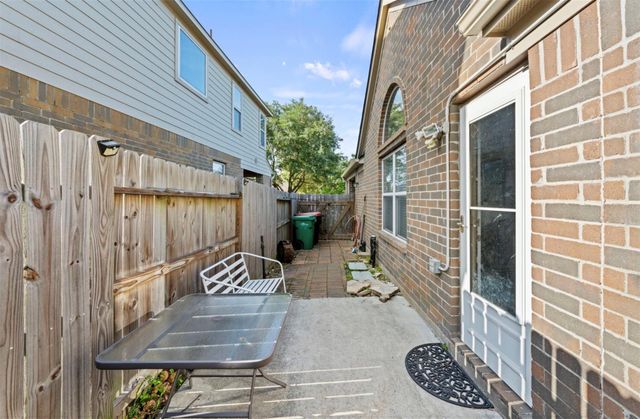 19615 Gentle Creek Way, Cypress, TX 77429