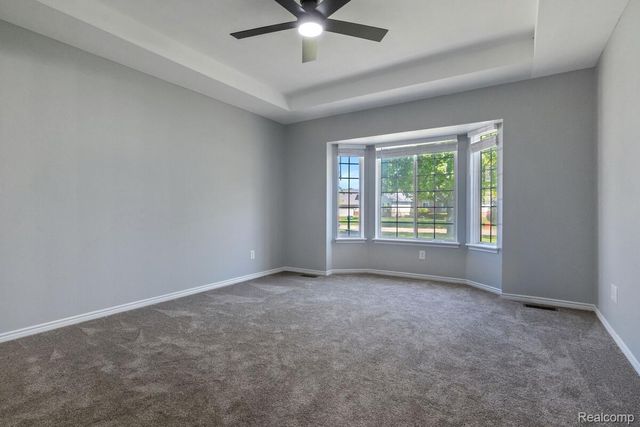 221 Maplewood Drive, Brandon Charter Township, MI 48348