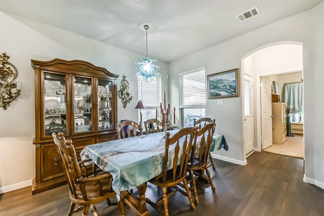 2136 Windy Grove Drive, Texas City, TX 77568