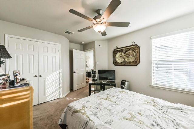 2136 Windy Grove Drive, Texas City, TX 77568