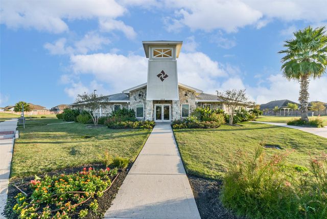 2136 Windy Grove Drive, Texas City, TX 77568