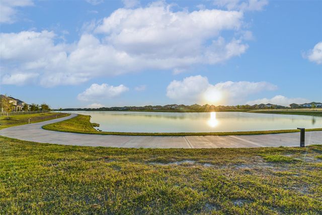 2136 Windy Grove Drive, Texas City, TX 77568