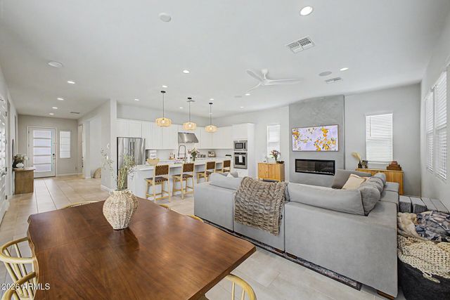 11053 E UTAH Avenue, Mesa, AZ 85212