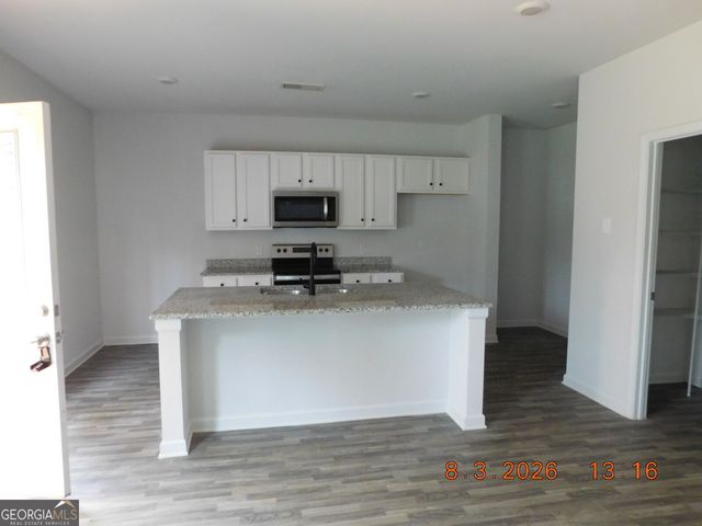 153 Fresh Laurel Lane, Locust Grove, GA 30248