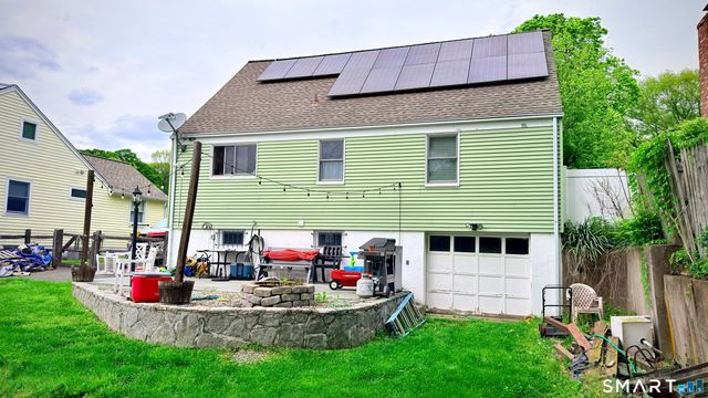 12 Rainbow Road, Norwalk, CT 06851