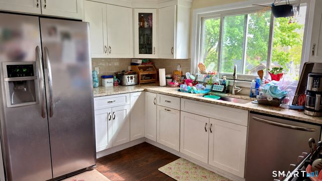 12 Rainbow Road, Norwalk, CT 06851