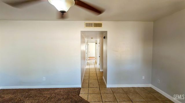 908 Roberts Lane, Bakersfield, CA 93308