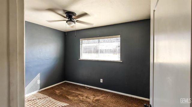 908 Roberts Lane, Bakersfield, CA 93308