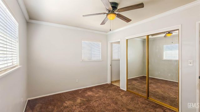 908 Roberts Lane, Bakersfield, CA 93308