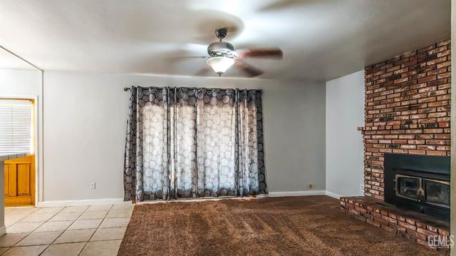 908 Roberts Lane, Bakersfield, CA 93308