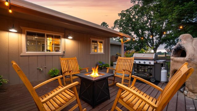 4175 Woodworth Rd, Sebastopol, CA 95472