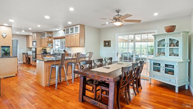 4175 Woodworth Rd, Sebastopol, CA 95472