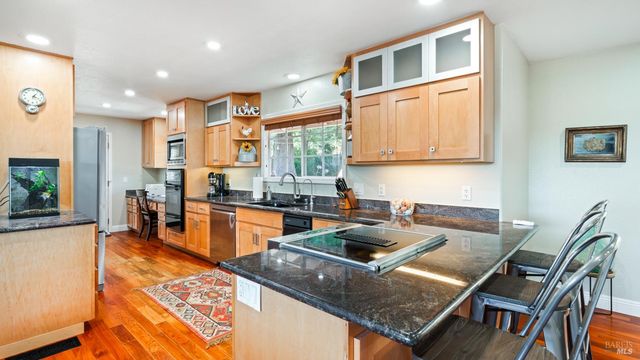 4175 Woodworth Rd, Sebastopol, CA 95472