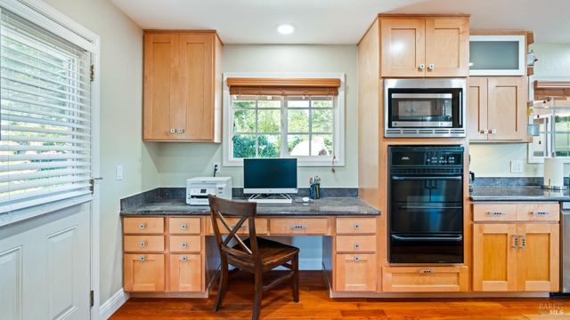 4175 Woodworth Rd, Sebastopol, CA 95472