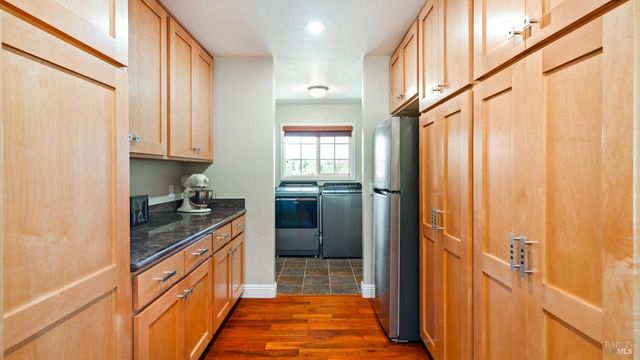 4175 Woodworth Rd, Sebastopol, CA 95472